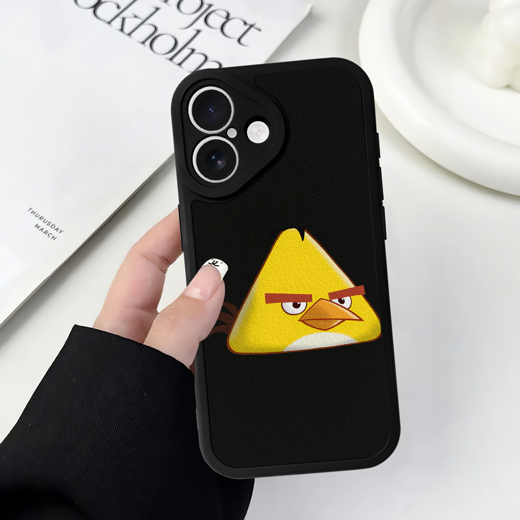 （画像用） Angry Birds アングリーバード 【iPhone 16シリーズ対応】シリコンスマホケース（レザー調） 材質：シリコン